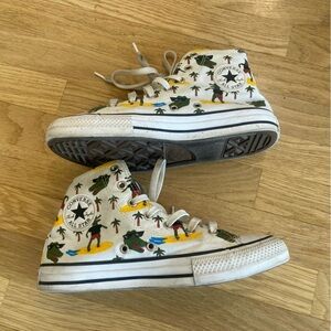 Converse All Star High Tops Surfing Crocodiles Size 5